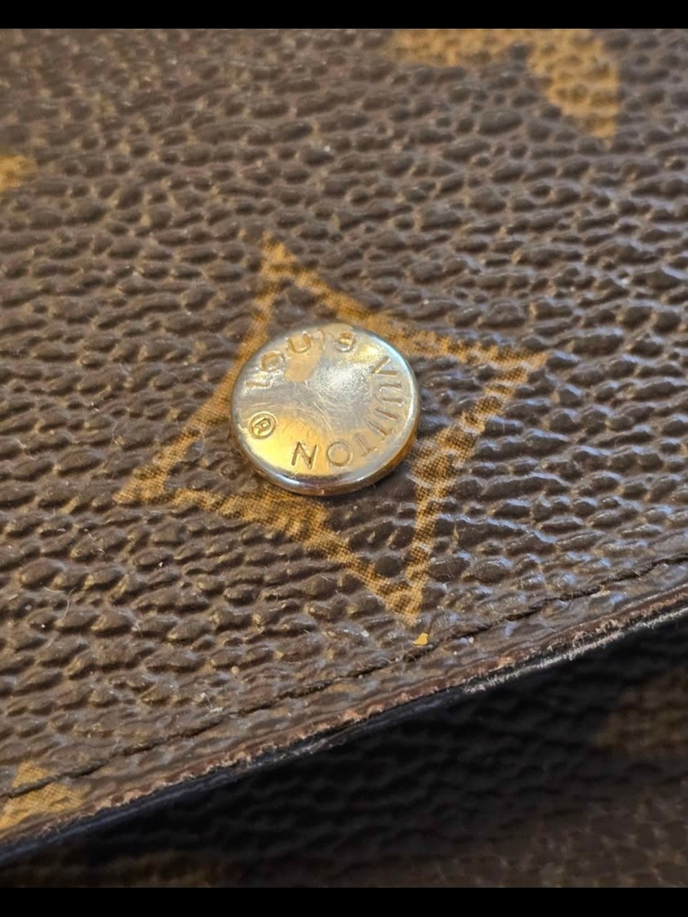 Louis Vuitton trifold wallet - Picture 4 of 7